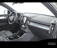 VOLVO XC40 B3 Mild hybrid Benzina Plus Dark - 12