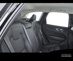 VOLVO XC60 B5 AWD automatico Plus Dark - 11