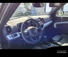 MINI Countryman Cooper SE Premium Mid Package U - 7