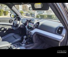 MINI Countryman Cooper SE Premium Mid Package U - 11