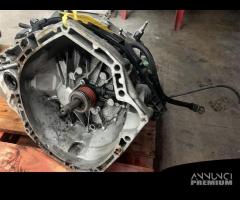 CAMBIO MANUALE COMPLETO DACIA Duster 1Â° Serie 820