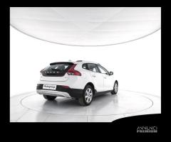 VOLVO V40 Cross Country KINETIC