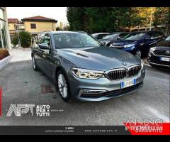 BMW Serie 5 530d Touring xdrive Luxury 265cv auto