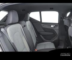 VOLVO XC40 B3 automatico Plus Dark - 11