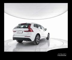 VOLVO XC60 B4 (d) AWD Geartronic Momentum Pro