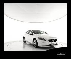 VOLVO V40 D2 Kinetic