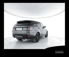 LAND ROVER Range Rover Sport 3.0 TDV6 HSE Dynami