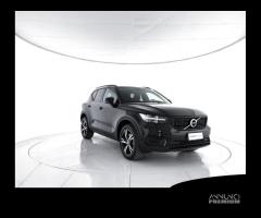 VOLVO XC40 T5 AWD Geartronic R-design