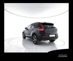 VOLVO XC40 T5 AWD Geartronic R-design