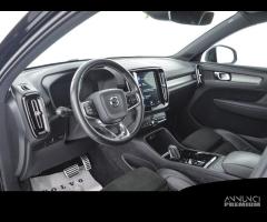 VOLVO XC40 T5 AWD Geartronic R-design - 8