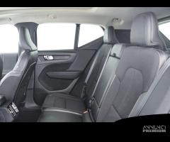 VOLVO XC40 D3 Momentum - 10