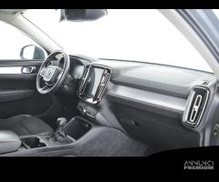 VOLVO XC40 D3 Momentum - 12