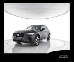 VOLVO XC60 T6 AWD Plug-in hybrid Elettrica/Benzi