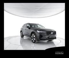 VOLVO XC60 T6 AWD Plug-in hybrid Elettrica/Benzi