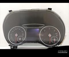 QUADRO STRUMENTI CENTRALE LIVELLI MERCEDES Classe - 6