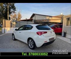 Alfa Romeo Giulietta 1.6 JTDm-2 105 CV Distinctive - 23