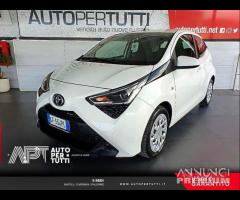 Toyota Aygo 5p 1.0 x-cool 72cv - 1