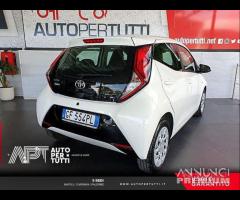 Toyota Aygo 5p 1.0 x-cool 72cv - 3