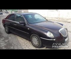 Ammiraglia Lancia Thesis automatica o manuale entr - 6