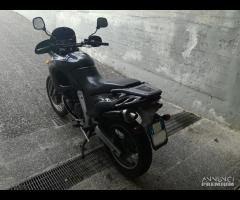 Aprilia Pegaso 650cc non teme nessun asfalto entra