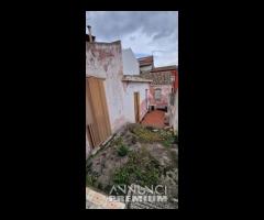 Casa singola con terreno a Piedimonte Etneo