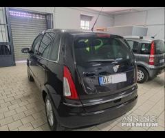 Lancia Musa 1.4 gpl 8 v Ecochic 2010 unico prop - 12