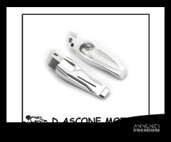 POGGIA PIEDI ARGENTO 500 530 TMAX 2001 2019 - 1