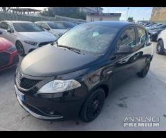 Lancia Ypsilon 1.2 69 CV 5 porte S&S Gold