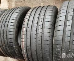 Gomme 255 40 18 e 225 45 18 good year usate