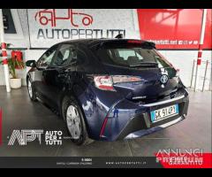 Toyota Corolla 1.8h Business cvt