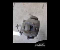 Pinza freno anteriore sx AUDI A4 1968cc TDI 2012