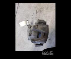 Pinza freno anteriore dx AUDI A4 1968cc TDI 2012