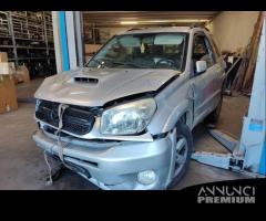 Ricambi TOYOTA RAV 4 4X4 2000cc diesel del 2004