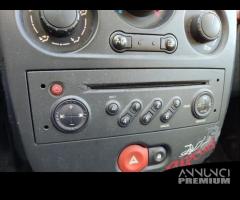 Autoradio RENAULT CLIO del 2007