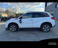 SUZUKI GRAND VITARA 4X4 per ricambi usati M16A