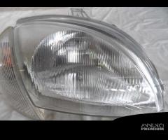 FARO ANTERIORE DESTRO FIAT 600 Serie 46514923 187A