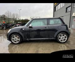 MINI ONE R56 per ricambi usati N16B16A