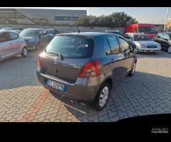 Toyota Yaris 1.3 5 porte cambio automatico