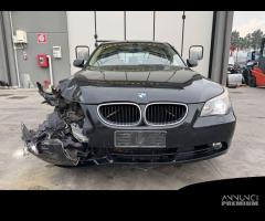 BMW 520D E60 per ricambi usati 204D4