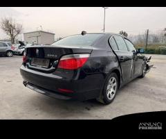 BMW 520D E60 per ricambi usati 204D4 - 7