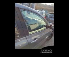 Porta anteriore dx nuda RENAULT CLIO del 2007