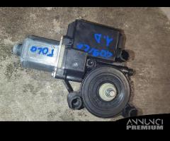 Motorino vetro ant dx VOLKSWAGEN POLO del 2010 - 5