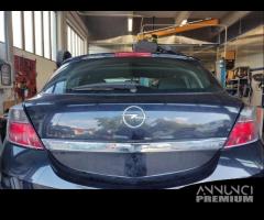 Portellone nudo OPEL ASTRA H del 2006