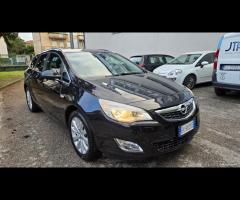 Opel Astra 1.7 CDTI 110CV Sports Tourer Cosmo - 26