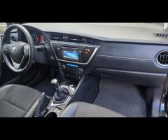 Toyota Auris 2.0 D-4D Active - 23