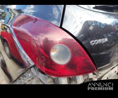 Fanale posteriore sinistro OPEL CORSA D del 2008