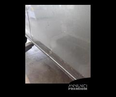 Porta anteriore dx nuda OPEL AGILA del 2011