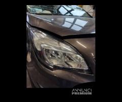 Proiettore destro OPEL MERIVA del 2014