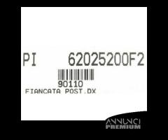 Fiancata posteriore destra Piaggio X8 e X EVO 6202