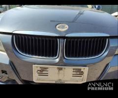 Griglia anteriore BMW 320D del 2007 - 1